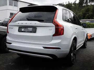 XC90 T8 AWD Recharge Plus Dark aus Erstbesitz