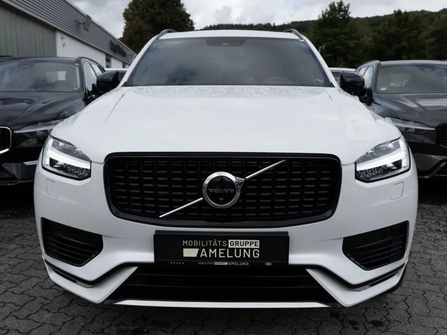 XC90 T8 AWD Recharge Plus Dark aus Erstbesitz