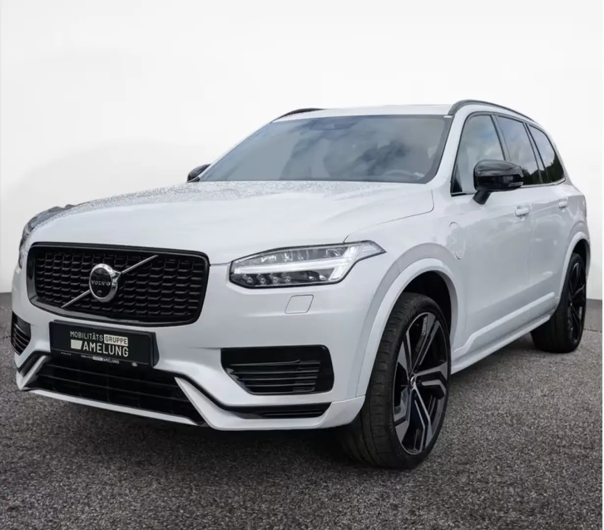 XC90 T8 AWD Recharge Plus Dark aus Erstbesitz