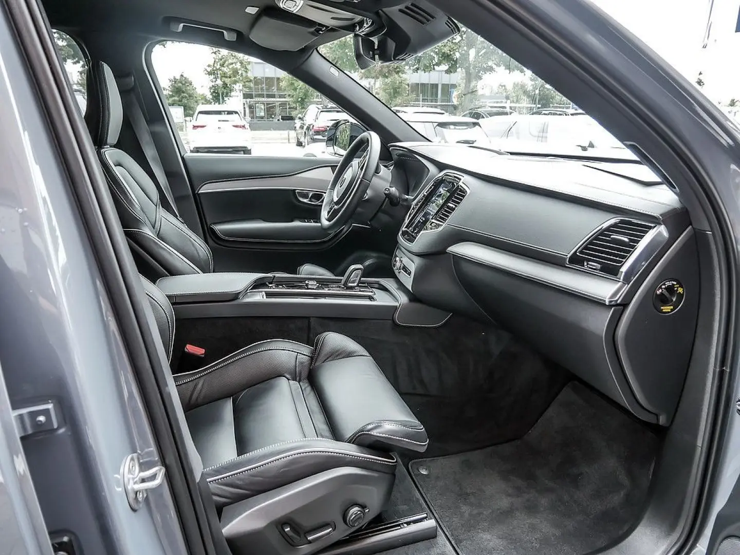 XC90 T8 AWD R Design Edition 360° LUFTFEDERUNG