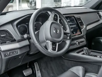 XC90 T8 AWD R Design Edition 360° LUFTFEDERUNG