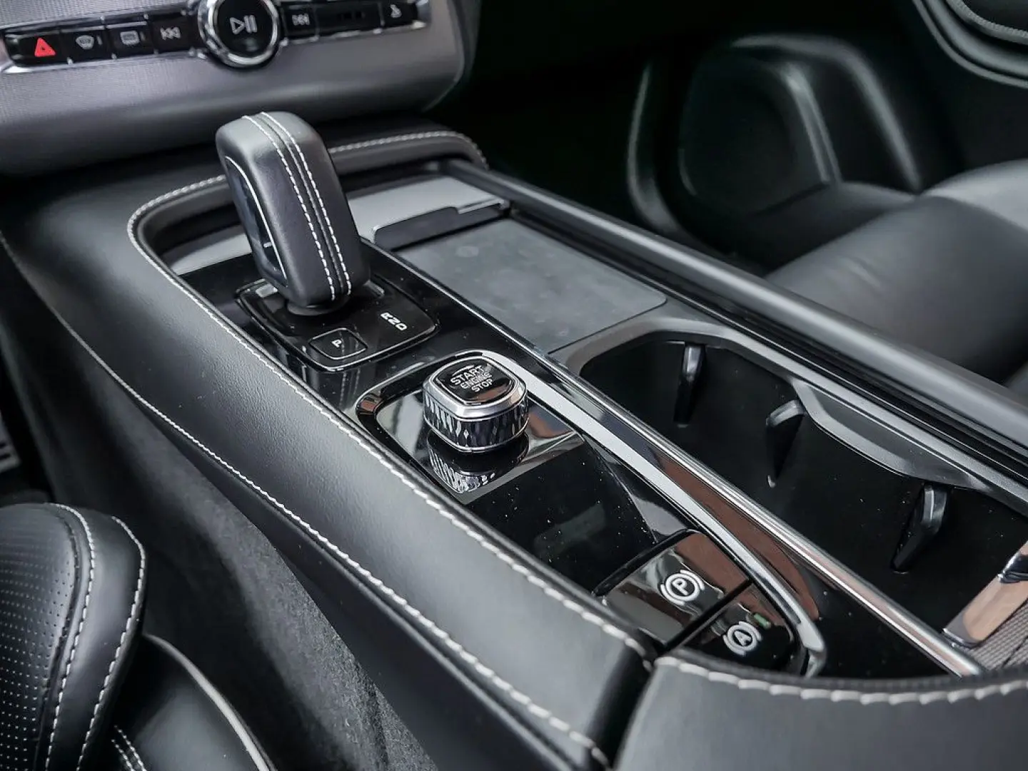 XC90 T8 AWD R Design Edition 360° LUFTFEDERUNG