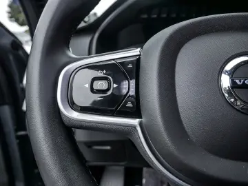 XC90 T8 AWD R Design Edition 360° LUFTFEDERUNG