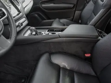 XC90 T8 AWD Ultimate Bright Plug-In 360 4xSHZ