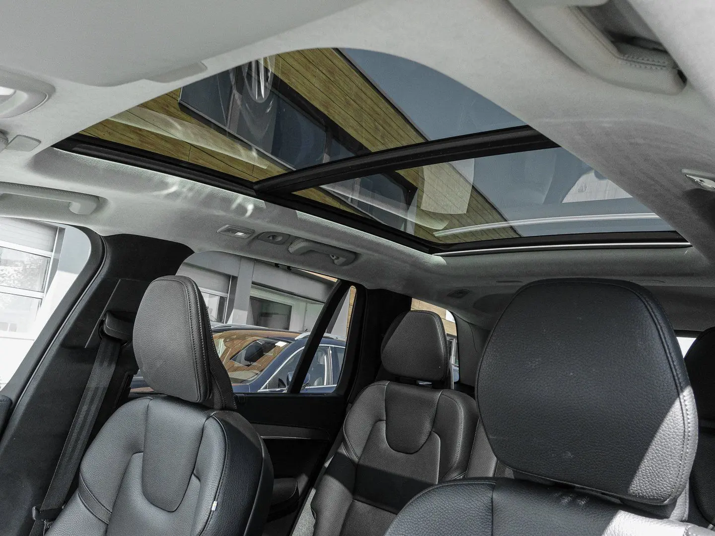 XC90 T8 AWD Ultimate Bright Plug-In 360 4xSHZ