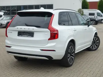 XC90 Recharge Plus Dark T8 AWD PANO/AHK/360°/SHZ