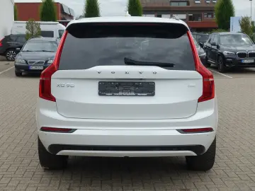 XC90 Recharge Plus Dark T8 AWD PANO/AHK/360°/SHZ
