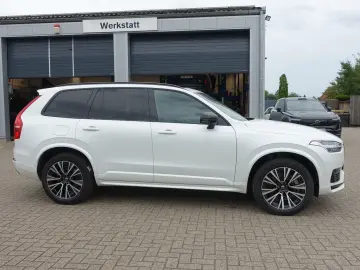 XC90 Recharge Plus Dark T8 AWD PANO/AHK/360°/SHZ
