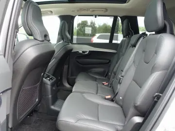 XC90 Recharge Plus Dark T8 AWD PANO/AHK/360°/SHZ