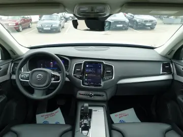 XC90 Recharge Plus Dark T8 AWD PANO/AHK/360°/SHZ