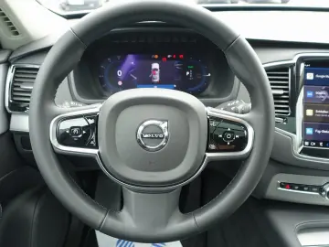 XC90 Recharge Plus Dark T8 AWD PANO/AHK/360°/SHZ