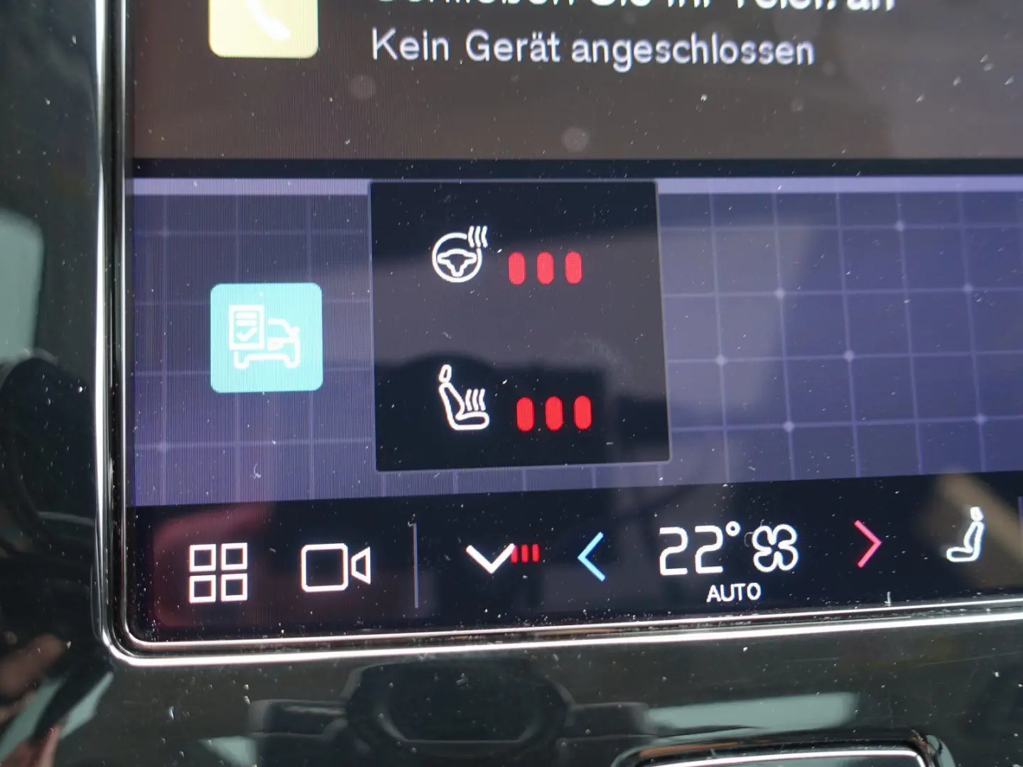 XC90 Recharge Plus Dark T8 AWD PANO/AHK/360°/SHZ