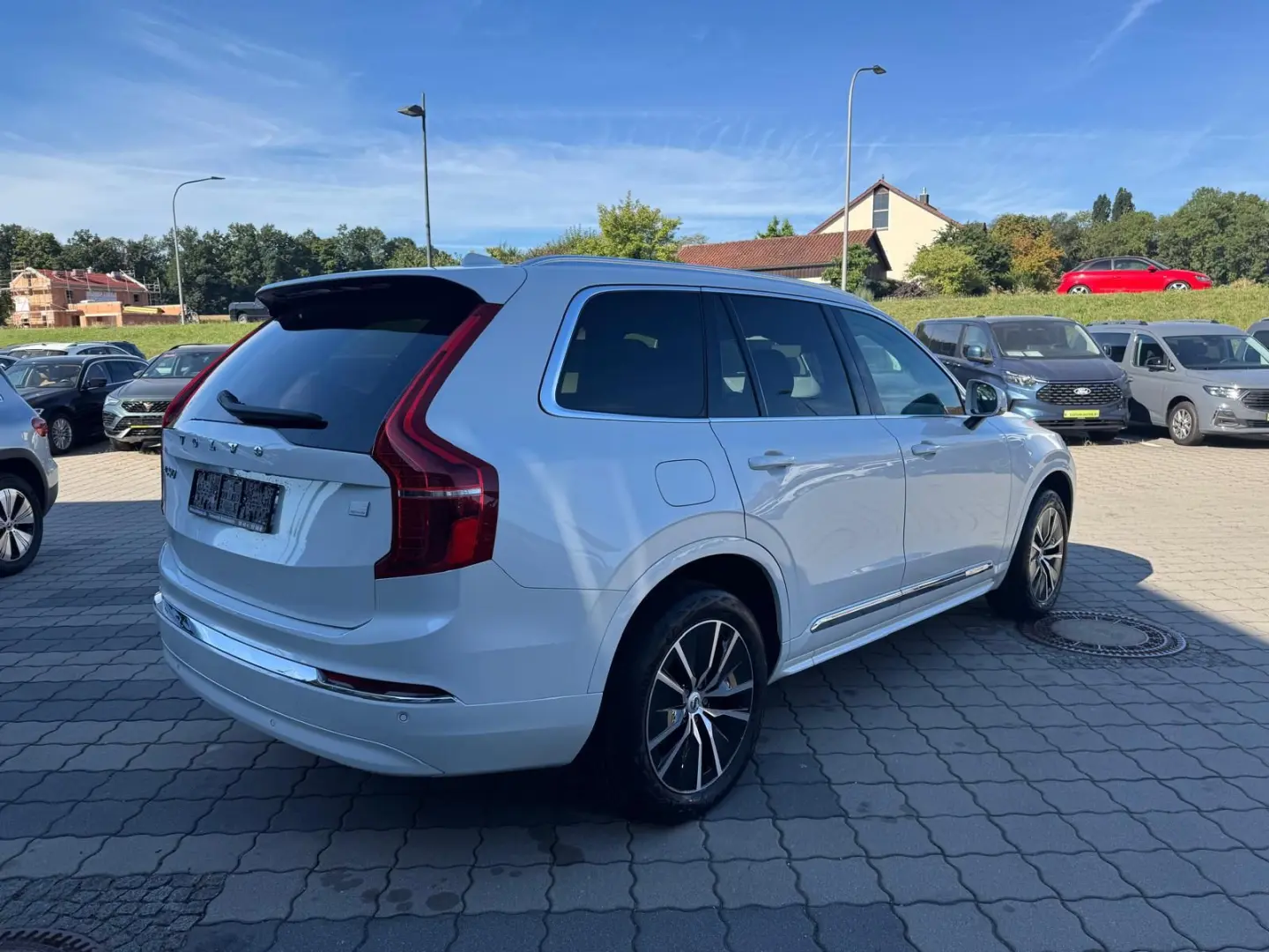 XC 90 T8 AWD Core Plug-In (EURO 6d)