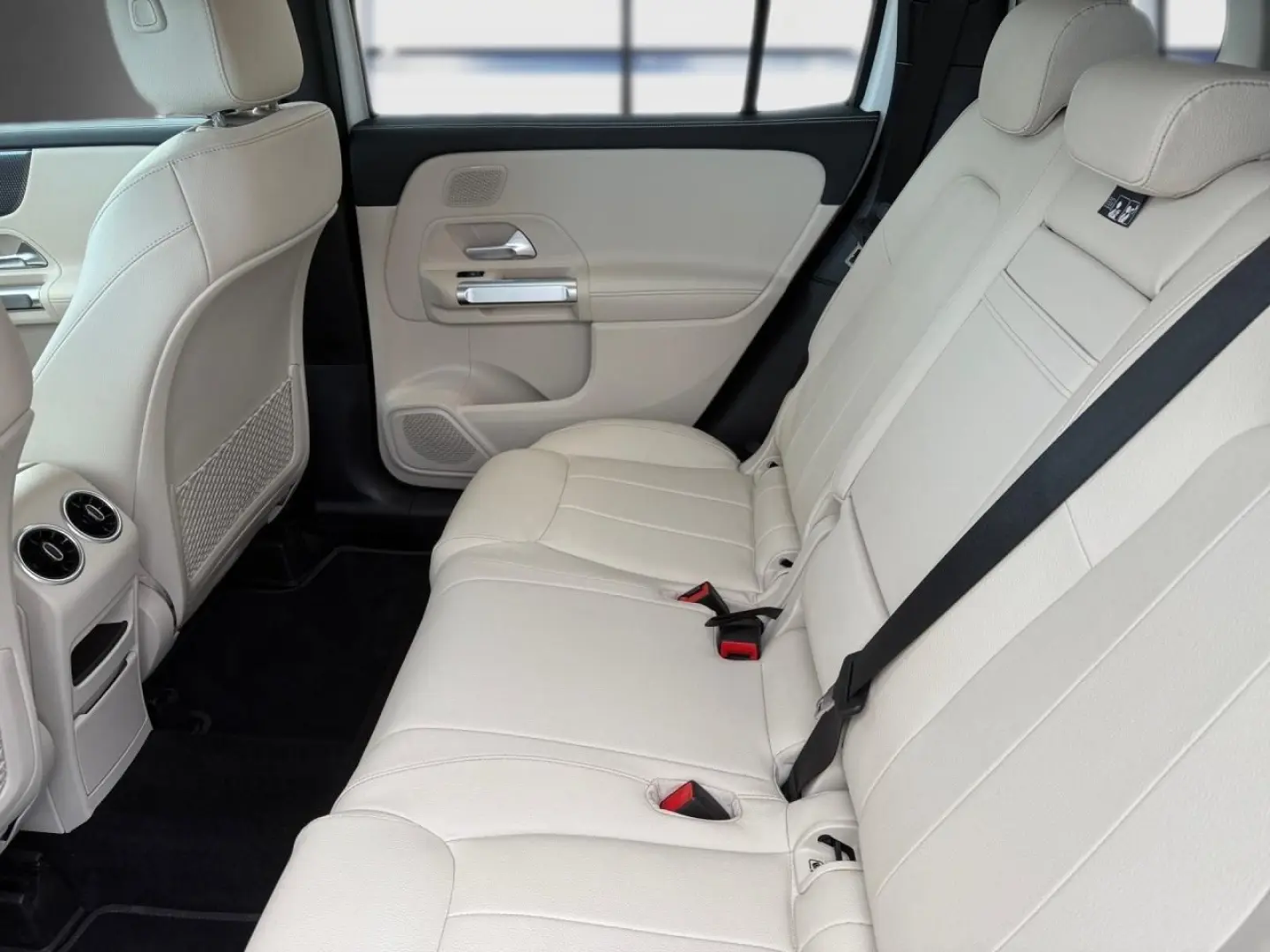 GLB 220 d 4MATIC HEADUP+NIGHT+AHK+MASSAGE+MULTIB