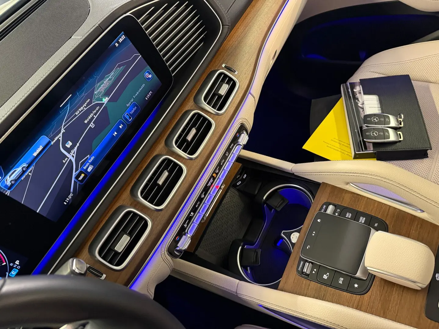 GLE 300 d 4Ma AMG + NIGHT NAV/LED/PSD/HUD/360°