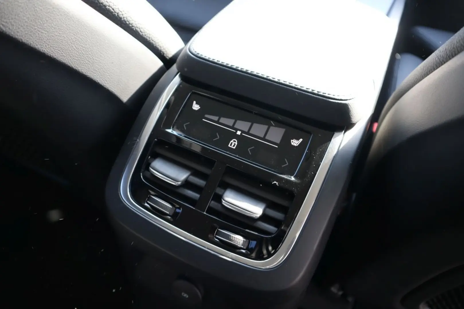 XC90 T8 AWD Plug-in Hybrid Plus Bright|360CAM|NA