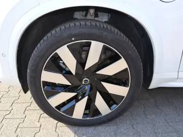 XC90 T8 AWD Plug-in Hybrid Plus Bright|360CAM|NA