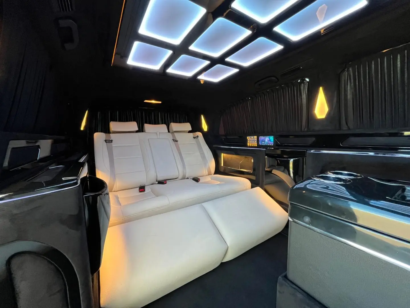 Vito XL VIP Business Extralang Maybach Luxury TV