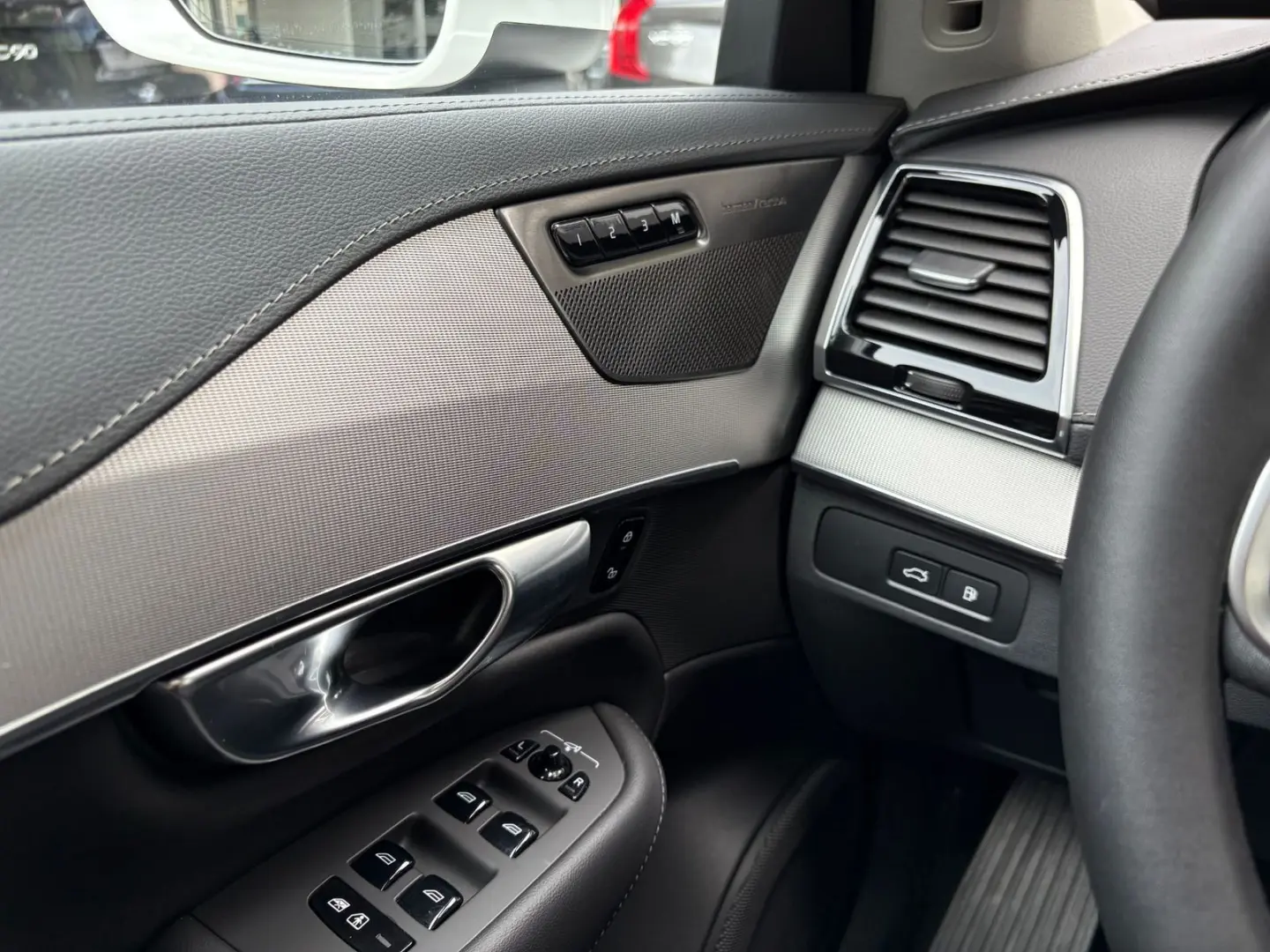 XC90 T8 AWD Plus Bright Head-Up PANO 360° H&K