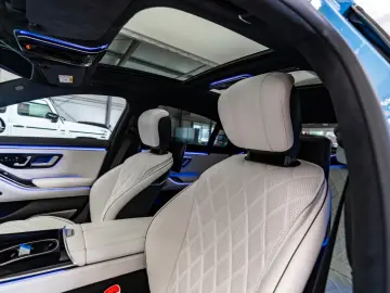 4M L / AMG Line / First Class Fond/ RearSteering