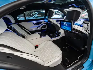 4M L / AMG Line / First Class Fond/ RearSteering