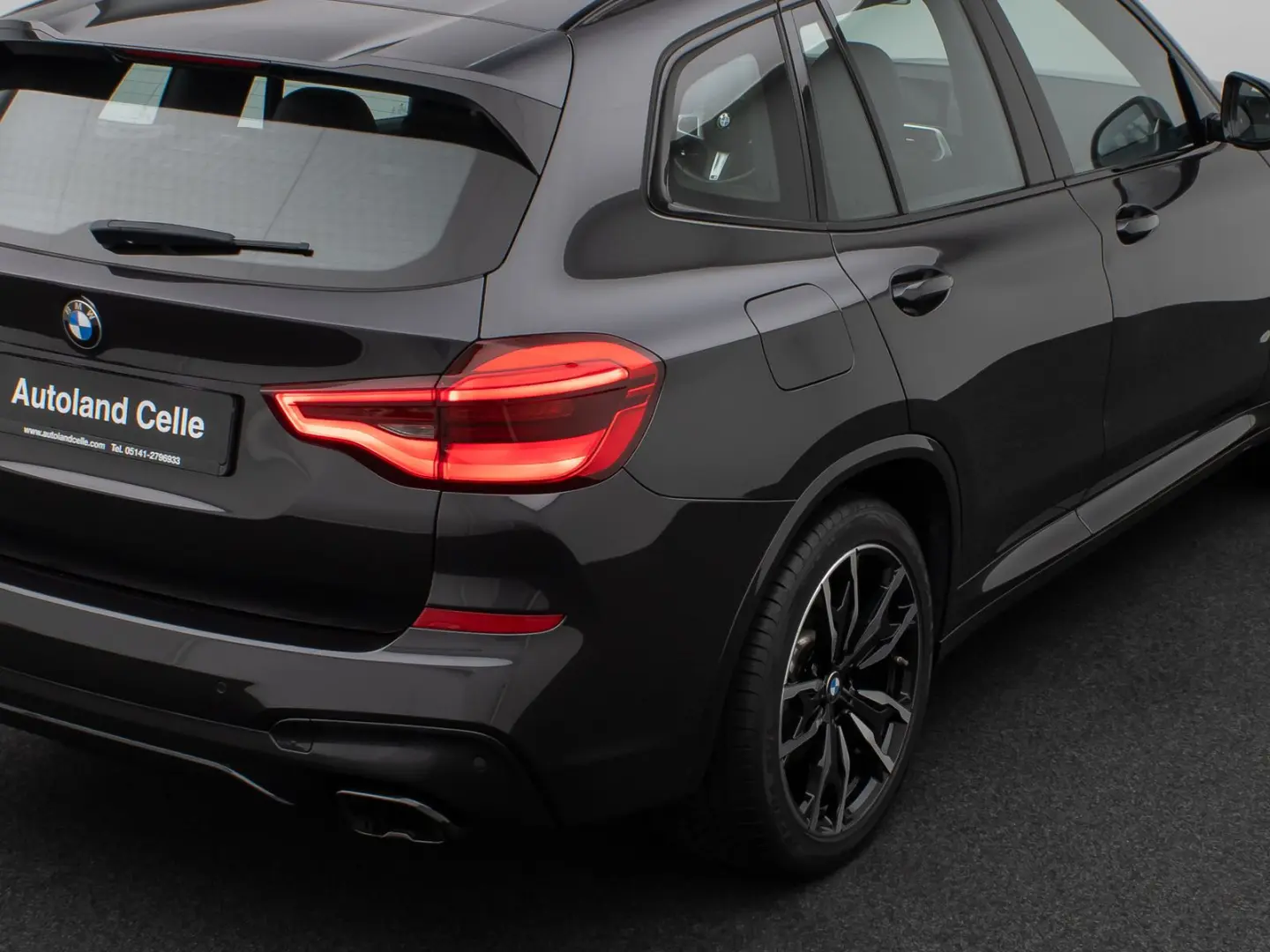 X3 M40i Panorama HUD DAB HiFi Komfort Alarm 20