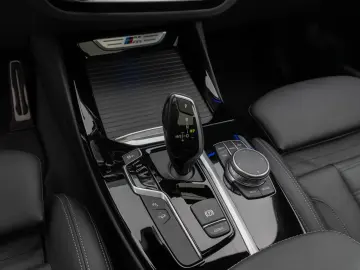 X3 M40i Panorama HUD DAB HiFi Komfort Alarm 20