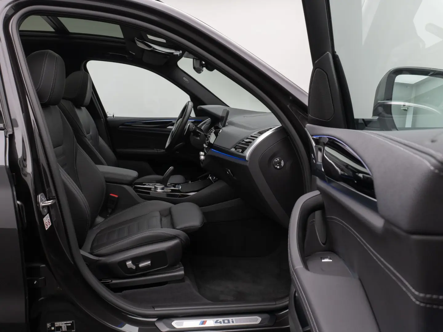 X3 M40i Panorama HUD DAB HiFi Komfort Alarm 20