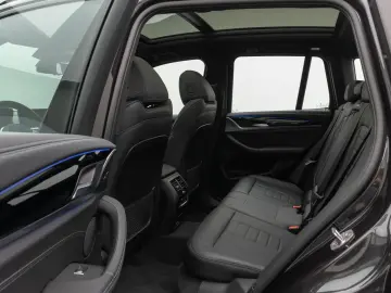 X3 M40i Panorama HUD DAB HiFi Komfort Alarm 20