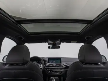 X3 M40i Panorama HUD DAB HiFi Komfort Alarm 20