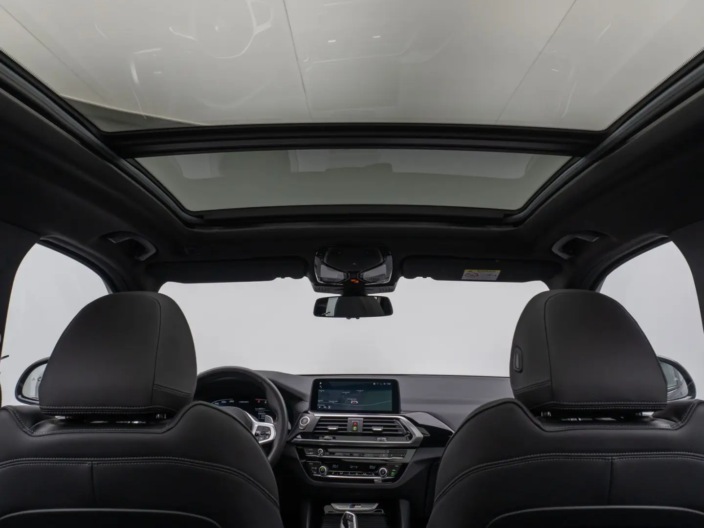 X3 M40i Panorama HUD DAB HiFi Komfort Alarm 20