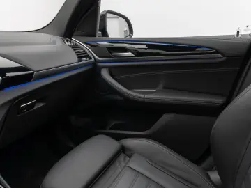 X3 M40i Panorama HUD DAB HiFi Komfort Alarm 20