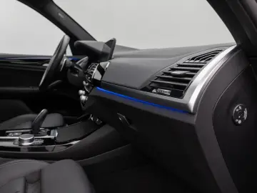 X3 M40i Panorama HUD DAB HiFi Komfort Alarm 20