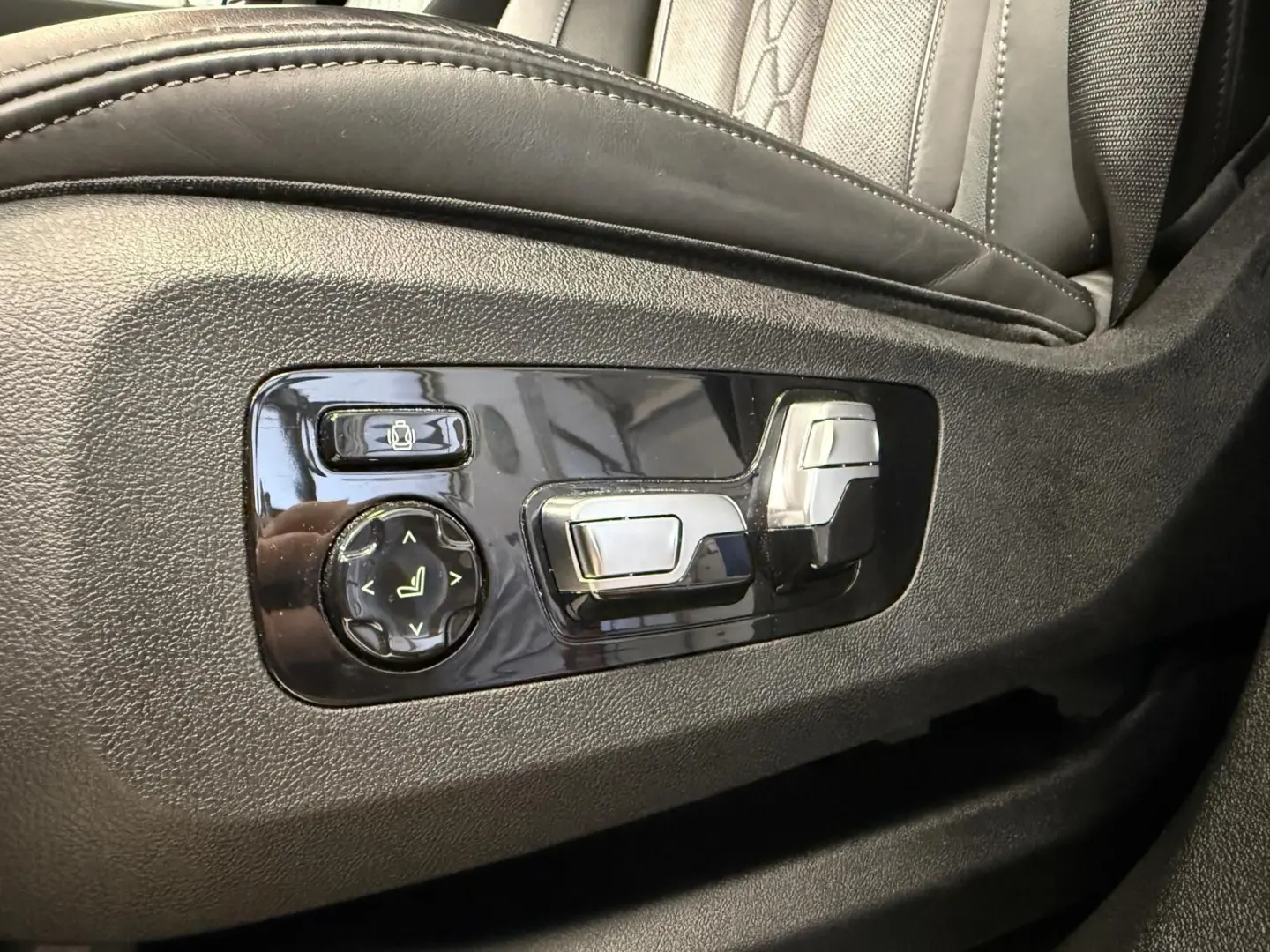 X6 xDrive 30d M Sport*Laser*Night*StandHzg*AHK*