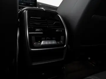 X6 M Competition °SOFT°HUD°SKY°360°VENT°B&W°MASS