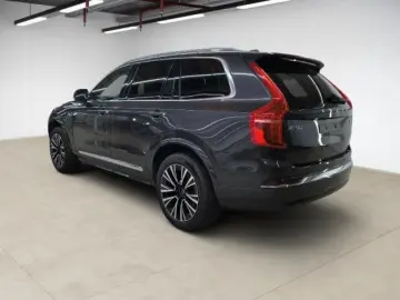 XC90 T8 AWD Ultimate Bright HUD STANDHZ ACC PANO