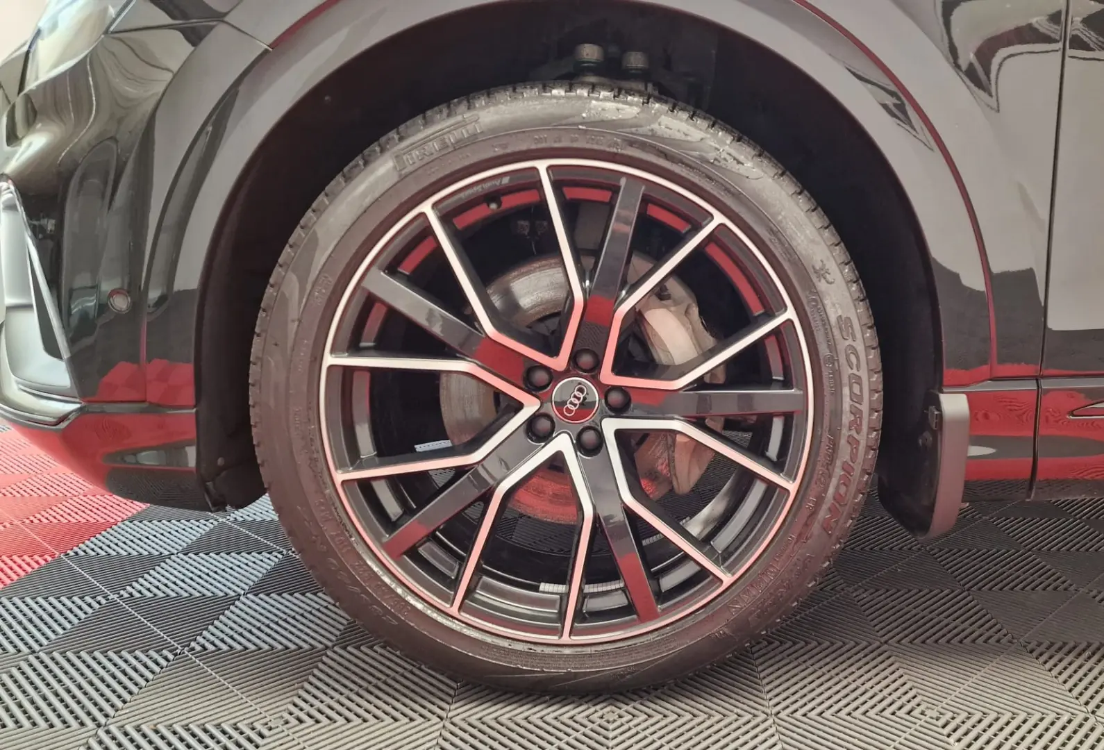 Audi Q8 50 TDI quattro S Line MHEV