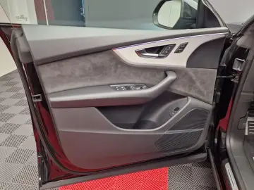 Audi Q8 50 TDI quattro S Line MHEV
