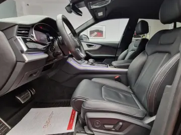 Audi Q8 50 TDI quattro S Line MHEV