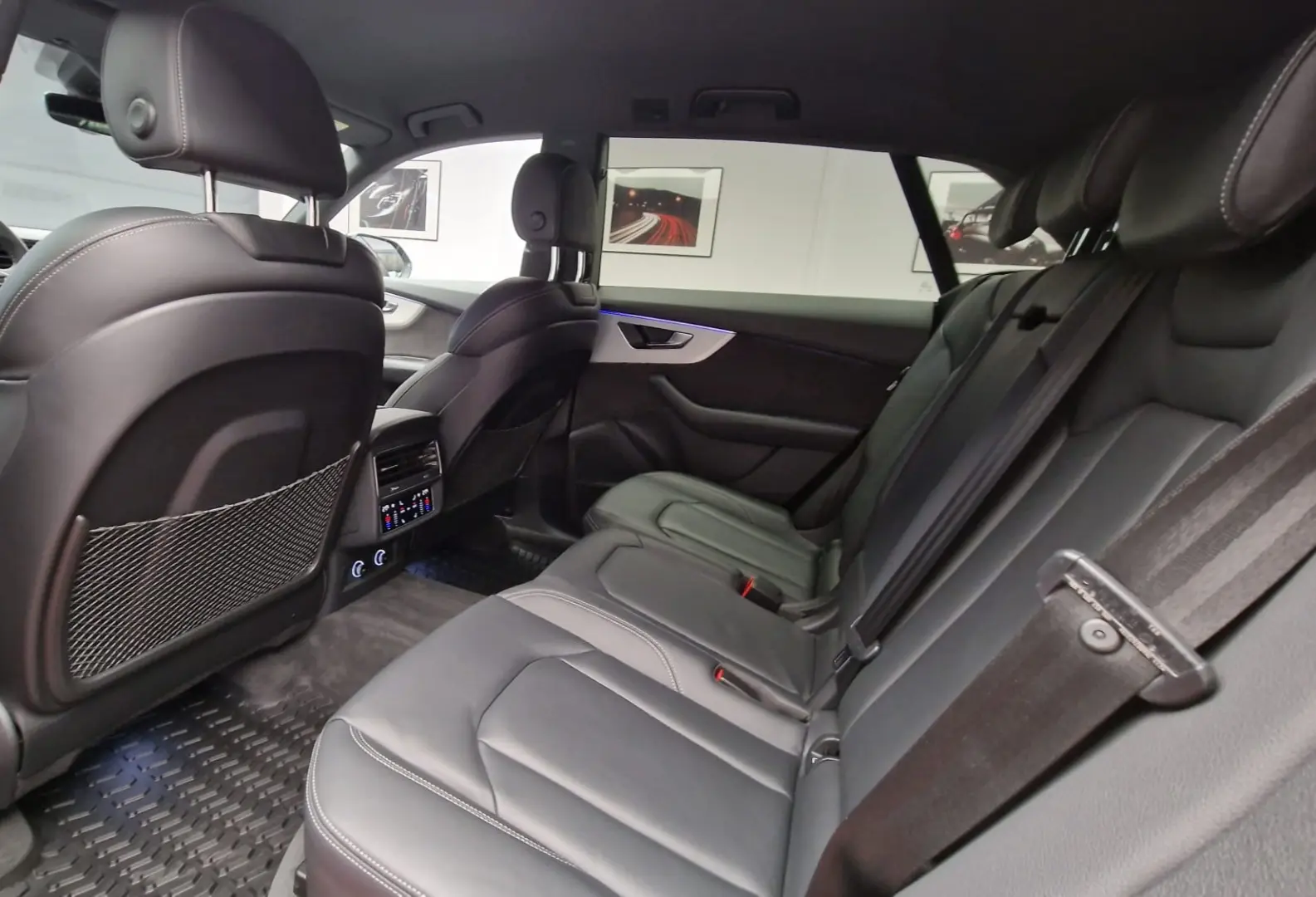 Audi Q8 50 TDI quattro S Line MHEV