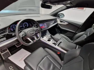 Audi Q8 50 TDI quattro S Line MHEV