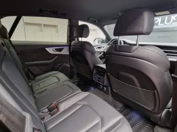 Audi Q8 50 TDI quattro S Line MHEV