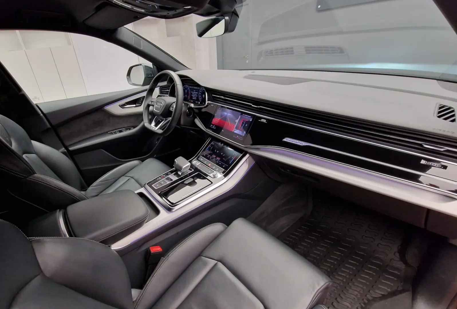 Audi Q8 50 TDI quattro S Line MHEV