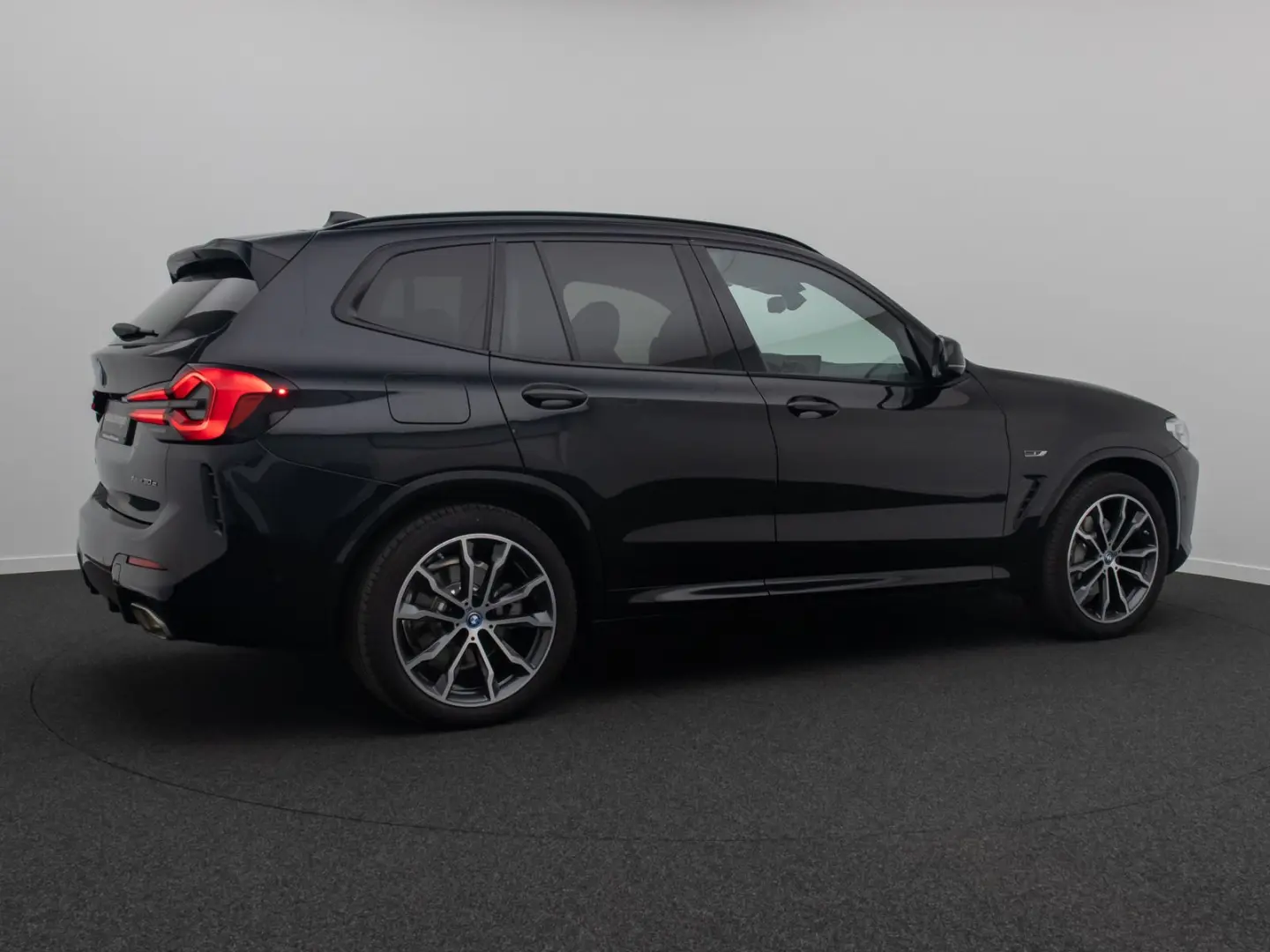 X3 xD30e M Sport Panorama Kamera Laser HUD HiFi