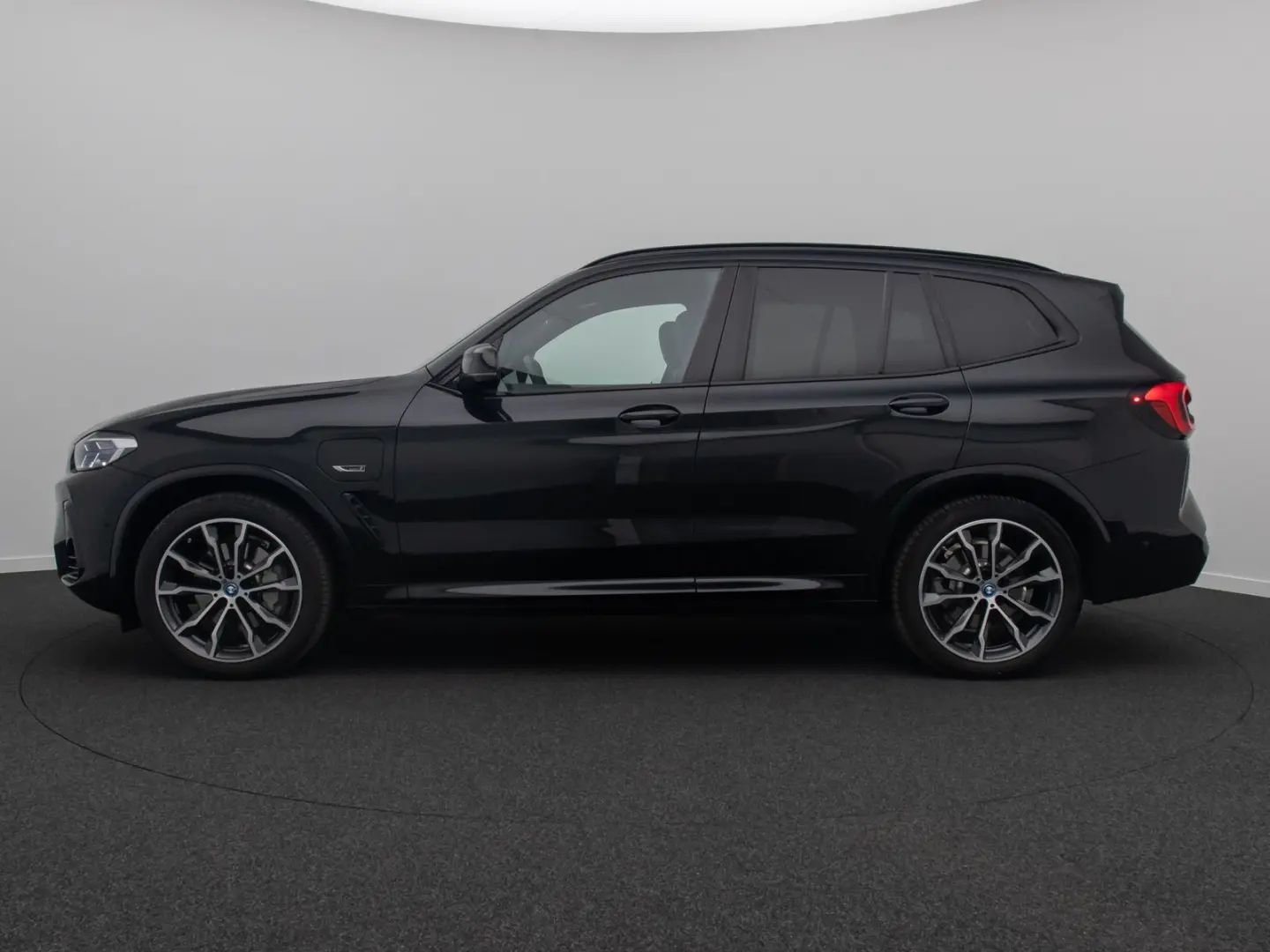 X3 xD30e M Sport Panorama Kamera Laser HUD HiFi