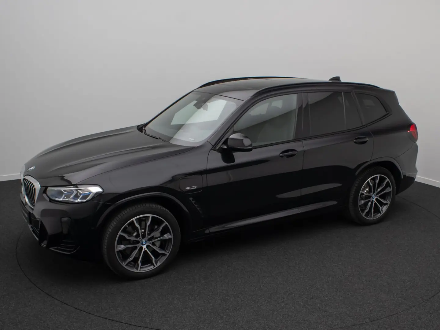 X3 xD30e M Sport Panorama Kamera Laser HUD HiFi