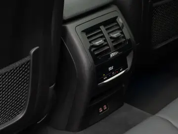 X3 xD30e M Sport Panorama Kamera Laser HUD HiFi
