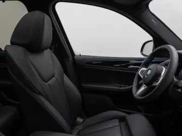 X3 xD30e M Sport Panorama Kamera Laser HUD HiFi