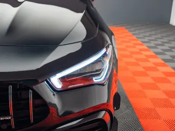 Mercedes Benz CLA45AMGs 4Matic+