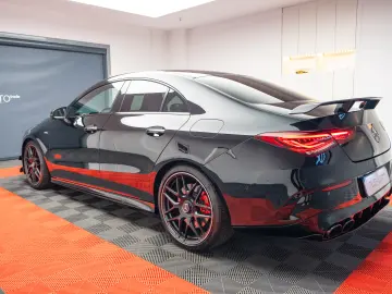 Mercedes Benz CLA45AMGs 4Matic+